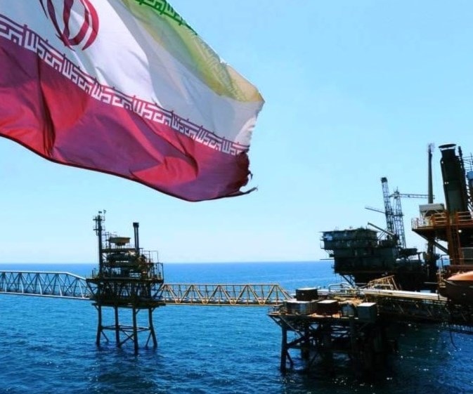 احتجاز ناقلة النفط الإيرانية من الناحية القانونية وأثره على الملاحة البحرية احتجاز ناقلة النفط الإيرانية من الناحية القانونية وأثره على الملاحة البحرية