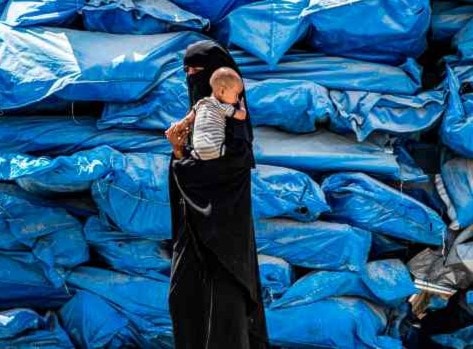 أميركا ترفض إطعام 30 ألف سوري يتضورون جوعاً في مخيم الركبان أميركا ترفض إطعام 30 ألف سوري يتضورون جوعاً في مخيم الركبان