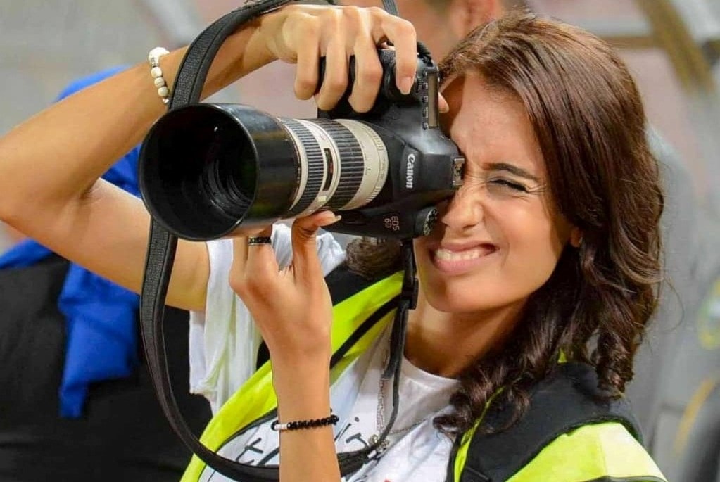 التصوير الرياضي بالنسبة لنور عبد الفتاح ليس مجرّد عمل بل هواية أيضاً (الميادين نت) التصوير الرياضي بالنسبة لنور عبد الفتاح ليس مجرّد عمل بل هواية أيضاً (الميادين نت)
