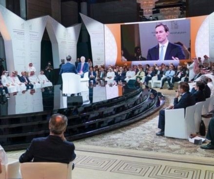 مضمون الورشة هو ترجمة للبرامج الانتخابية للأحزاب الإسرائيلية اليمينية المُتطرِّفة مضمون الورشة هو ترجمة للبرامج الانتخابية للأحزاب الإسرائيلية اليمينية المُتطرِّفة