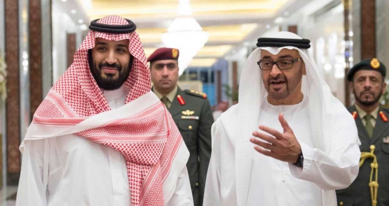 محمد بن زايد مع محمد بن سلمان (صورة أرشيفية) محمد بن زايد مع محمد بن سلمان (صورة أرشيفية)