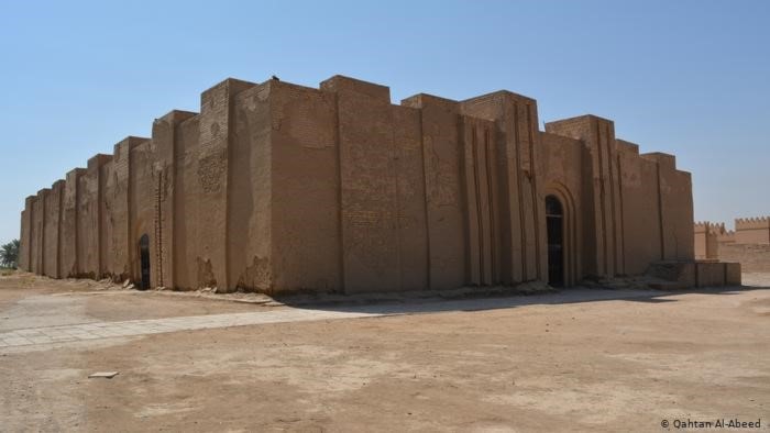 من آثار مدينة بابل العراقية من آثار مدينة بابل العراقية