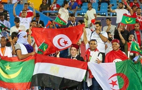 تشجيع الجماهير العربية لبعضها تكرّر في المباريات تشجيع الجماهير العربية لبعضها تكرّر في المباريات