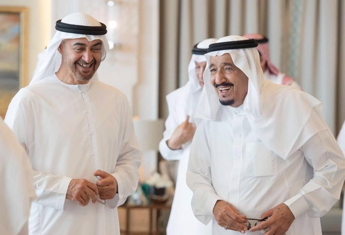 الملك السعودي وولي عهد أبو ظبي يلتقيان في مكة. الملك السعودي وولي عهد أبو ظبي يلتقيان في مكة.