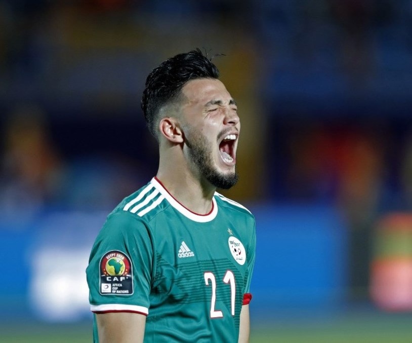 توِّج بن سبعيني مع منتخب الجزائر بلقب بطولة أمم أفريقيا (أ ف ب) توِّج بن سبعيني مع منتخب الجزائر بلقب بطولة أمم أفريقيا (أ ف ب)