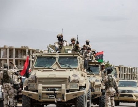 الجيش الليبي بقيادة حفتر يدمر طائرة شحن أوكرانية في مطار مصراتة الجيش الليبي بقيادة حفتر يدمر طائرة شحن أوكرانية في مطار مصراتة