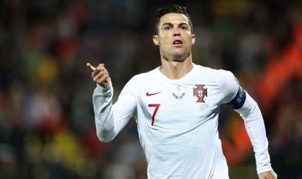 أصبح رونالدو الهداف التاريخي لتصفيات كأس أوروبا أصبح رونالدو الهداف التاريخي لتصفيات كأس أوروبا
