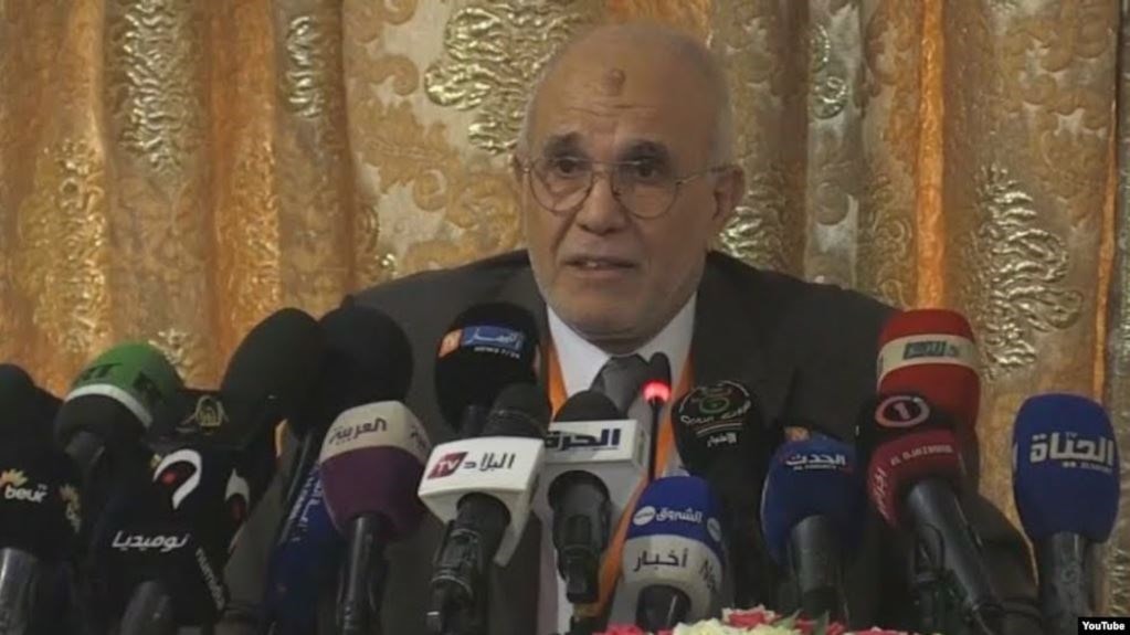 الجزائر: وزير العدل الأسبق رئيساً لـ "السلطة الوطنية المستقلة للانتخابات" الجزائر: وزير العدل الأسبق رئيساً لـ "السلطة الوطنية المستقلة للانتخابات"
