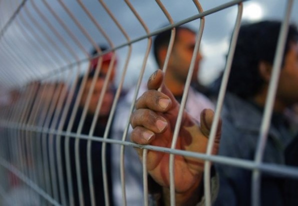 رئيس هيئة شؤون الأسرى: 95 أسيراً فلسطينياً يواصلون إضرابهم المفتوح عن الطعام رئيس هيئة شؤون الأسرى: 95 أسيراً فلسطينياً يواصلون إضرابهم المفتوح عن الطعام