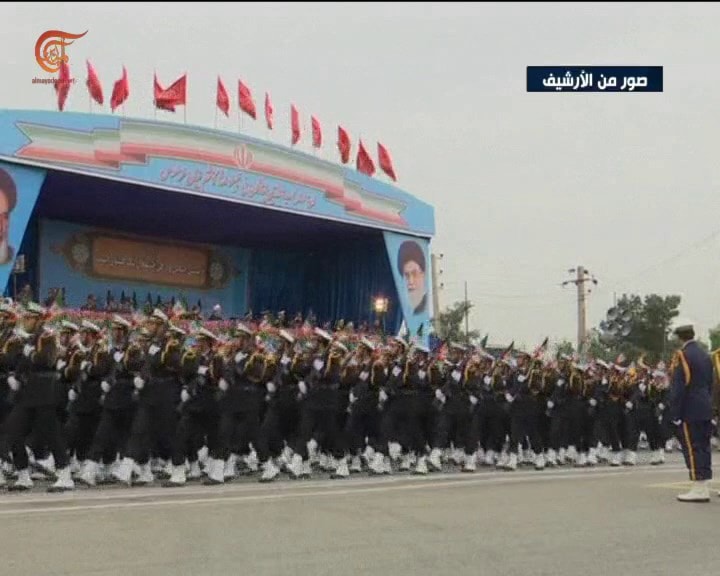 عرض عسكري ضخم في جميعِ المحافظات الإيرانية وحرس الثورة يتوعد بحرب شاملة رداً على أي عدوان عرض عسكري ضخم في جميعِ المحافظات الإيرانية وحرس الثورة يتوعد بحرب شاملة رداً على أي عدوان