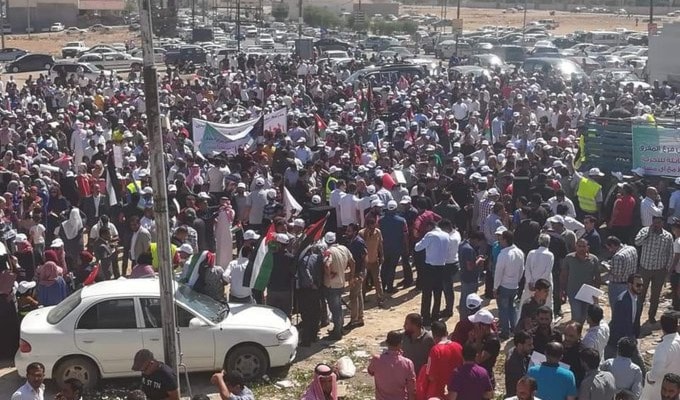 المدرسون في الأردن يواصلون إضرابهم المدرسون في الأردن يواصلون إضرابهم