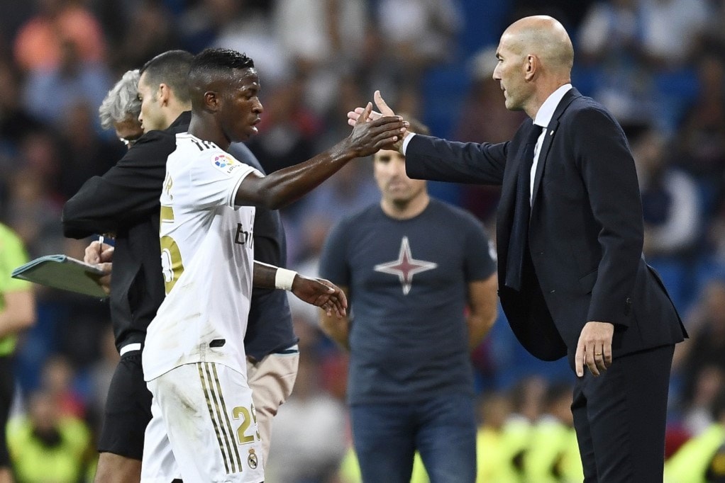 سجّل فينيسيوس هدفه الأول مع ريال مدريد منذ شباط/ فبراير الماضي (أ ف ب) سجّل فينيسيوس هدفه الأول مع ريال مدريد منذ شباط/ فبراير الماضي (أ ف ب)