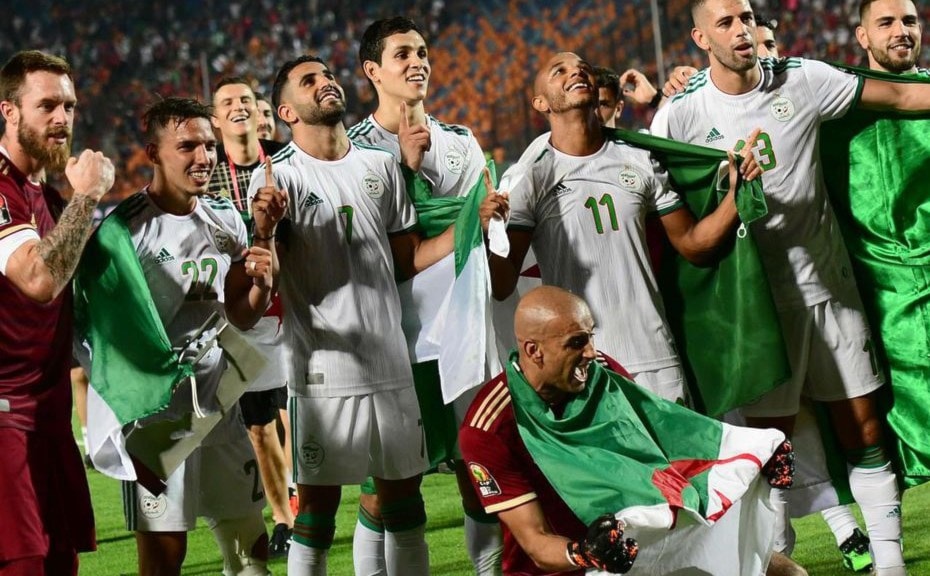 توِّج منتخب الجزائر بلقب بطولة أمم أفريقيا في مصر هذا الصيف توِّج منتخب الجزائر بلقب بطولة أمم أفريقيا في مصر هذا الصيف