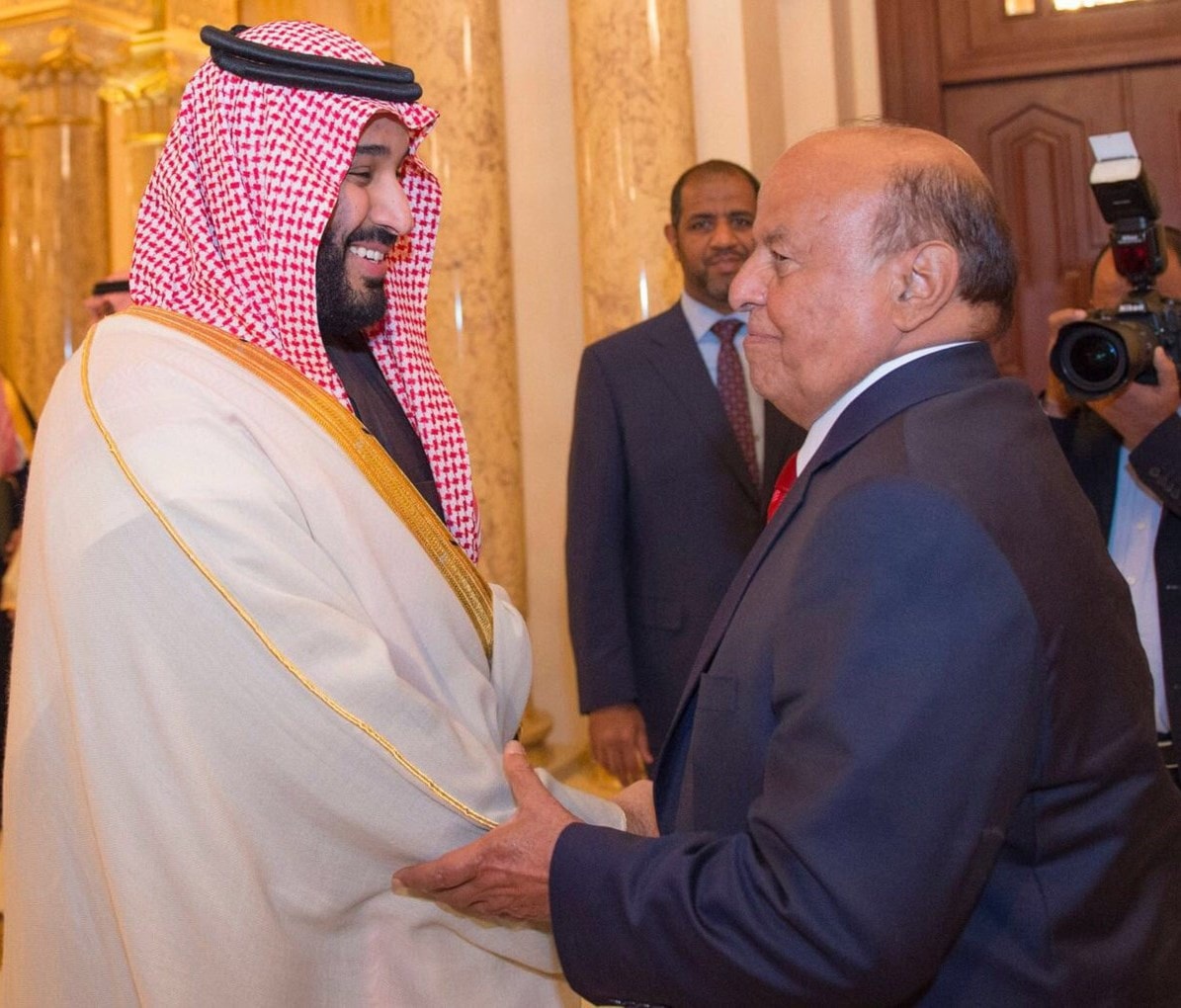 السعودية تطالب بإعادة المقار الرسمية في عدن إلى حكومة هادي السعودية تطالب بإعادة المقار الرسمية في عدن إلى حكومة هادي