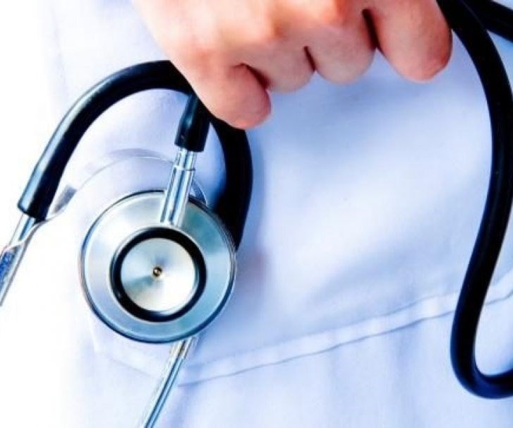 تبدأ رحلة طالب الطب أو الدكتوراه بوضع حرف "د" قبل إسمه تبدأ رحلة طالب الطب أو الدكتوراه بوضع حرف "د" قبل إسمه