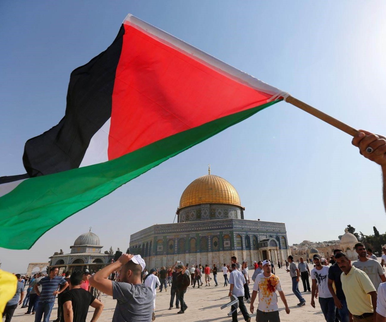 الوضع الفلسطينيّ بين المراهنات والخيارات الوضع الفلسطينيّ بين المراهنات والخيارات