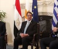 القمة الثلاثية.. مصر تنتقد الابتزاز التركي واليونان تطالب "الاوروبي" بوقف تسليحها القمة الثلاثية.. مصر تنتقد الابتزاز التركي واليونان تطالب "الاوروبي" بوقف تسليحها