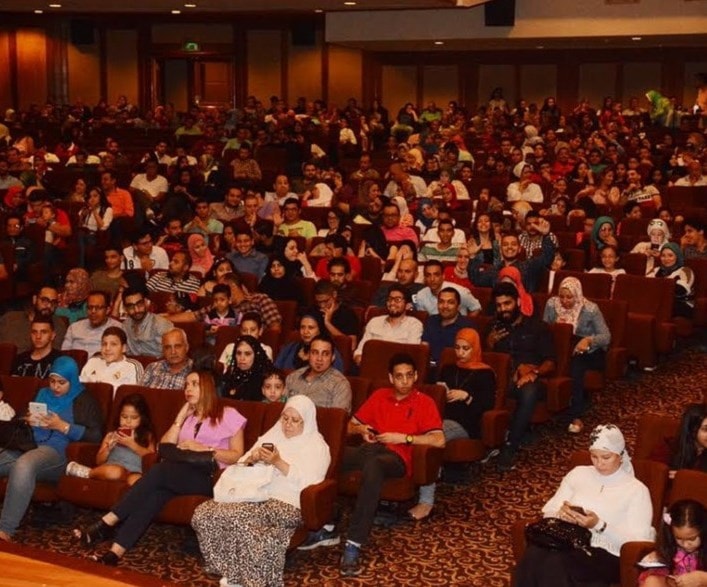ليلة محمدية ضخمة على خشبة البالون في القاهرة ليلة محمدية ضخمة على خشبة البالون في القاهرة