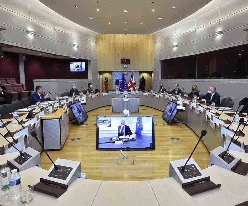 تخشى الدول الأعضاء من أن يمنح الاتحاد الأوروبي تنازلات كبيرة للبريطانيين للتوصل إلى اتفاق تخشى الدول الأعضاء من أن يمنح الاتحاد الأوروبي تنازلات كبيرة للبريطانيين للتوصل إلى اتفاق