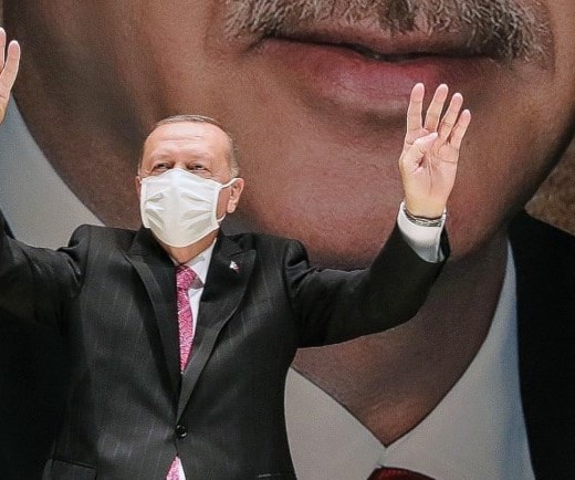 إردوغان خلال الاجتماع الموسع لحزب العدالة والتنمية في أنقرة (أ ف ب). إردوغان خلال الاجتماع الموسع لحزب العدالة والتنمية في أنقرة (أ ف ب).