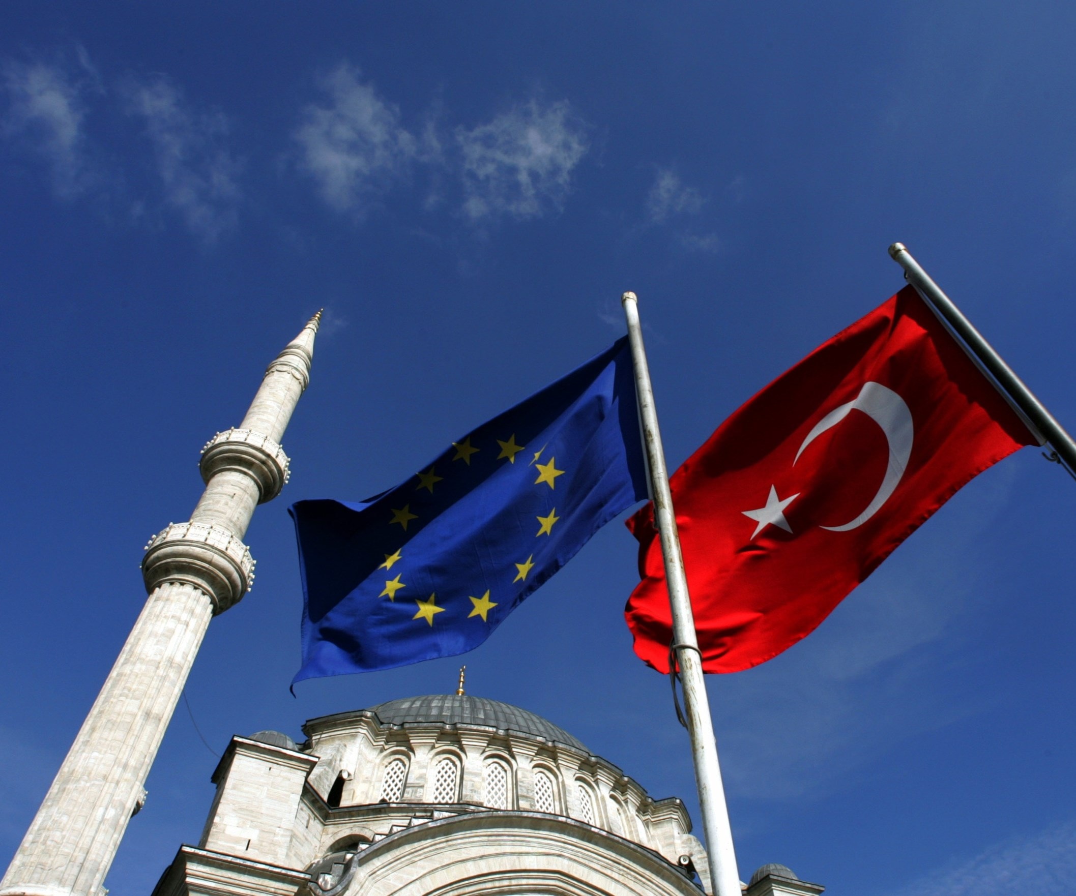 أكد مسؤولون أوروبيون عدة أنه ستُتخذ خلال القمة الأوروبية قرارات بشأن سلوك تركيا أكد مسؤولون أوروبيون عدة أنه ستُتخذ خلال القمة الأوروبية قرارات بشأن سلوك تركيا