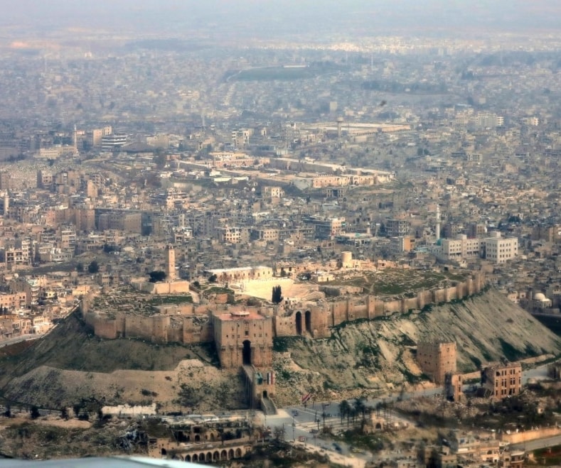 صورة التُقطت من الجو لقلعة مدينة حلب في 19 شباط/ فبراير 2020 (أ ف ب) صورة التُقطت من الجو لقلعة مدينة حلب في 19 شباط/ فبراير 2020 (أ ف ب)