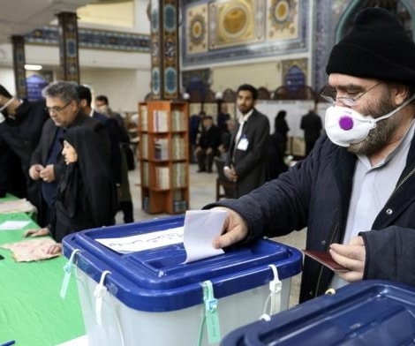الإيرانيون يدلون بأصواتهم في انتخابات مجلس الشورى ومجلس خبراء القيادة الإيرانيون يدلون بأصواتهم في انتخابات مجلس الشورى ومجلس خبراء القيادة