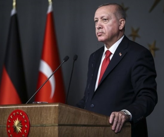 يخسر إردوغان بالتقسيط صفة الزعيم الإسلامي الذي بايعه الإسلاميون "الإخوانيون" في العالم العربي يخسر إردوغان بالتقسيط صفة الزعيم الإسلامي الذي بايعه الإسلاميون "الإخوانيون" في العالم العربي