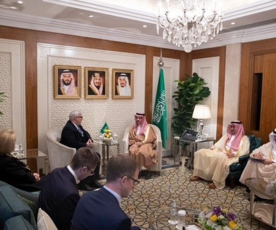 من الاجتماع الأميركي السعودي في السفارة الأميركية في الرياض اليوم من الاجتماع الأميركي السعودي في السفارة الأميركية في الرياض اليوم