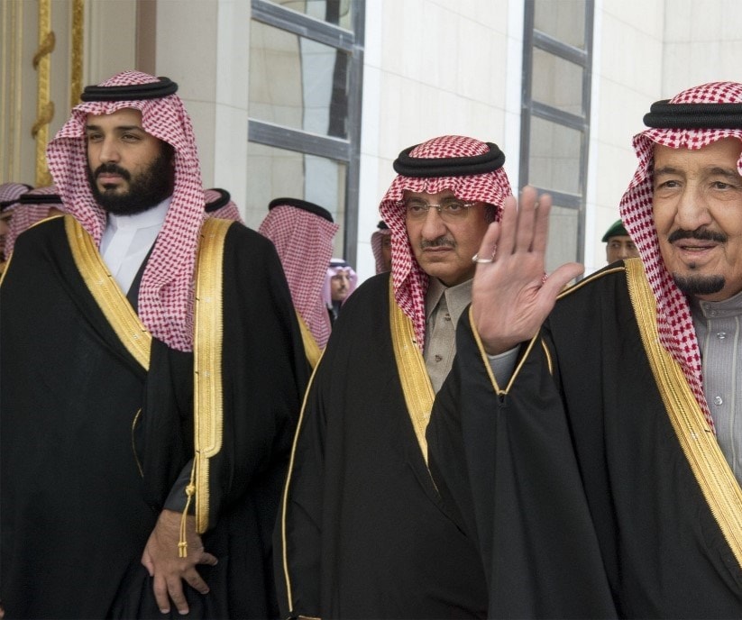 الملك السعودي وولي العهد محمد بن نايف ونائب ولي العهد محمد بن سلمان في الجلسة الافتتاحية لمجلس الشورى في الرياض عام 2016 (أ ف ب). الملك السعودي وولي العهد محمد بن نايف ونائب ولي العهد محمد بن سلمان في الجلسة الافتتاحية لمجلس الشورى في الرياض عام 2016 (أ ف ب).