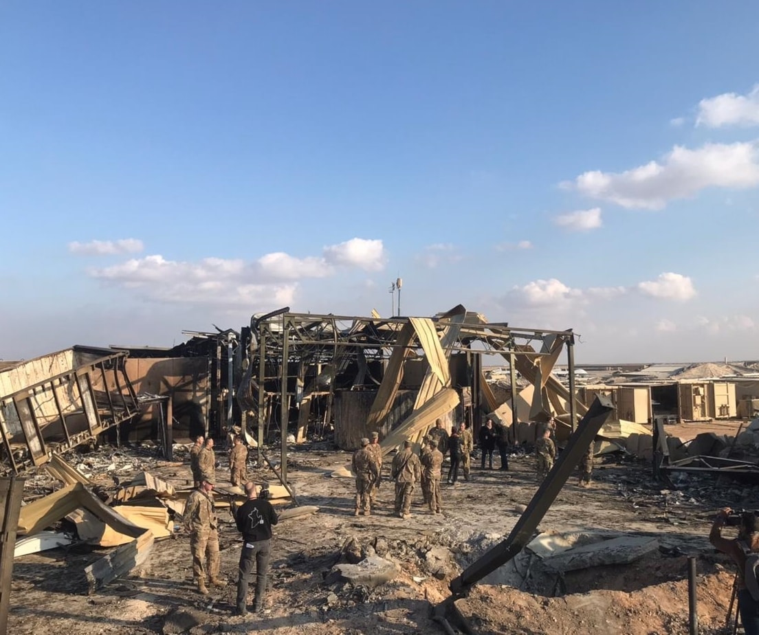 قاعدة عين الأسد صبيحة استهدافها بالصواريخ الإيرانية في عملية الانتقام لاغتيال الشهيد سليماني كانون الثاني/يناير 2020 قاعدة عين الأسد صبيحة استهدافها بالصواريخ الإيرانية في عملية الانتقام لاغتيال الشهيد سليماني كانون الثاني/يناير 2020