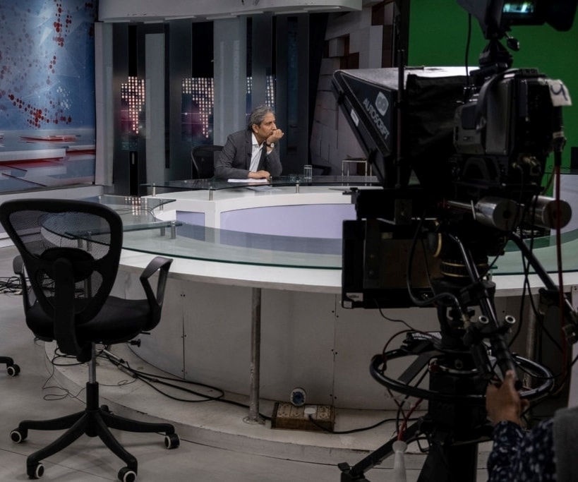 رافيش كومار، مدير تحرير قناة NDTV الهندية الإخبارية، والتي تعرضت لضغوط من حكومة مودي. رافيش كومار، مدير تحرير قناة NDTV الهندية الإخبارية، والتي تعرضت لضغوط من حكومة مودي.