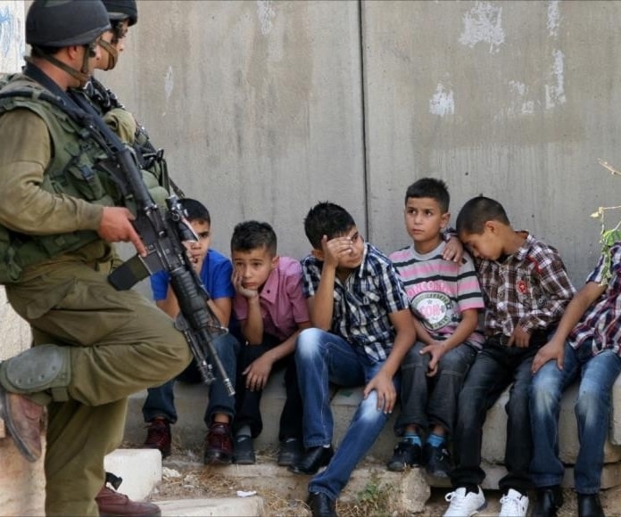 في يوم الطفل الفلسطيني.. حقوق في قبضة الاحتلال! في يوم الطفل الفلسطيني.. حقوق في قبضة الاحتلال!