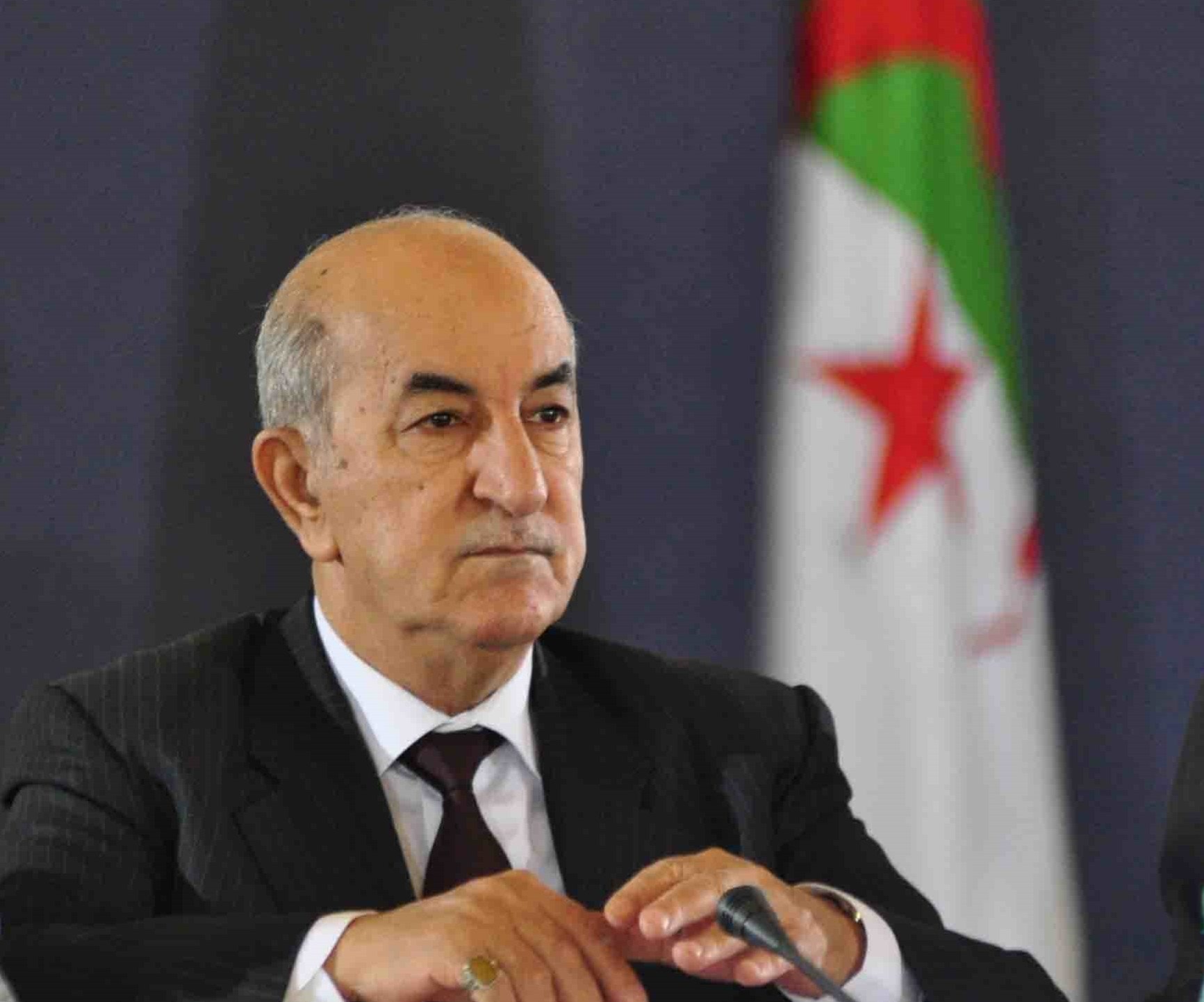 الرئيس عبدالمجيد تبون يضع على رأس أولوياته ترتيب العلاقة مع باريس الرئيس عبدالمجيد تبون يضع على رأس أولوياته ترتيب العلاقة مع باريس