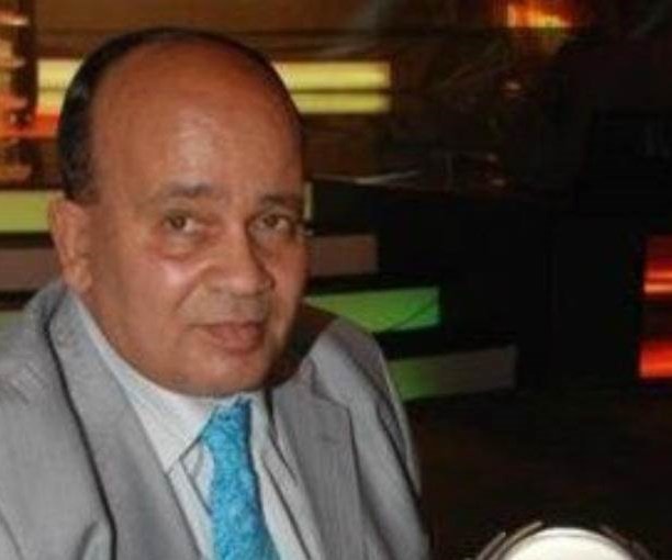 الشاعر الغنائي الراحل "نبيل خلف" الشاعر الغنائي الراحل "نبيل خلف"