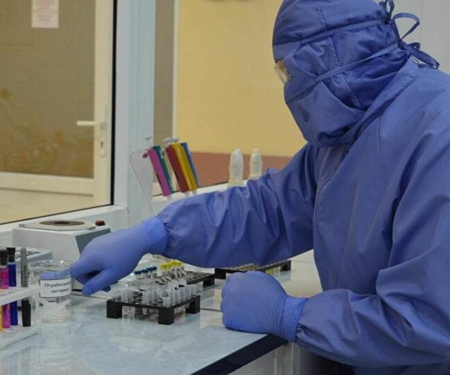تعبر روسيا بوضوح عن رغبتها في أن تكون من بين أولى الدول في تطوير لقاح ضد الفيروس تعبر روسيا بوضوح عن رغبتها في أن تكون من بين أولى الدول في تطوير لقاح ضد الفيروس