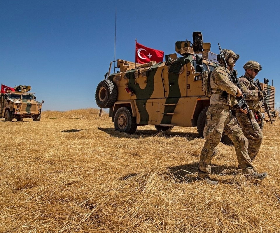 هناك الكثير من المعطيات التي تمنح تركيا نقاطاً إيجابيّة تبدو قادرة دائماً على أن تجيّرها لمصلحتها هناك الكثير من المعطيات التي تمنح تركيا نقاطاً إيجابيّة تبدو قادرة دائماً على أن تجيّرها لمصلحتها