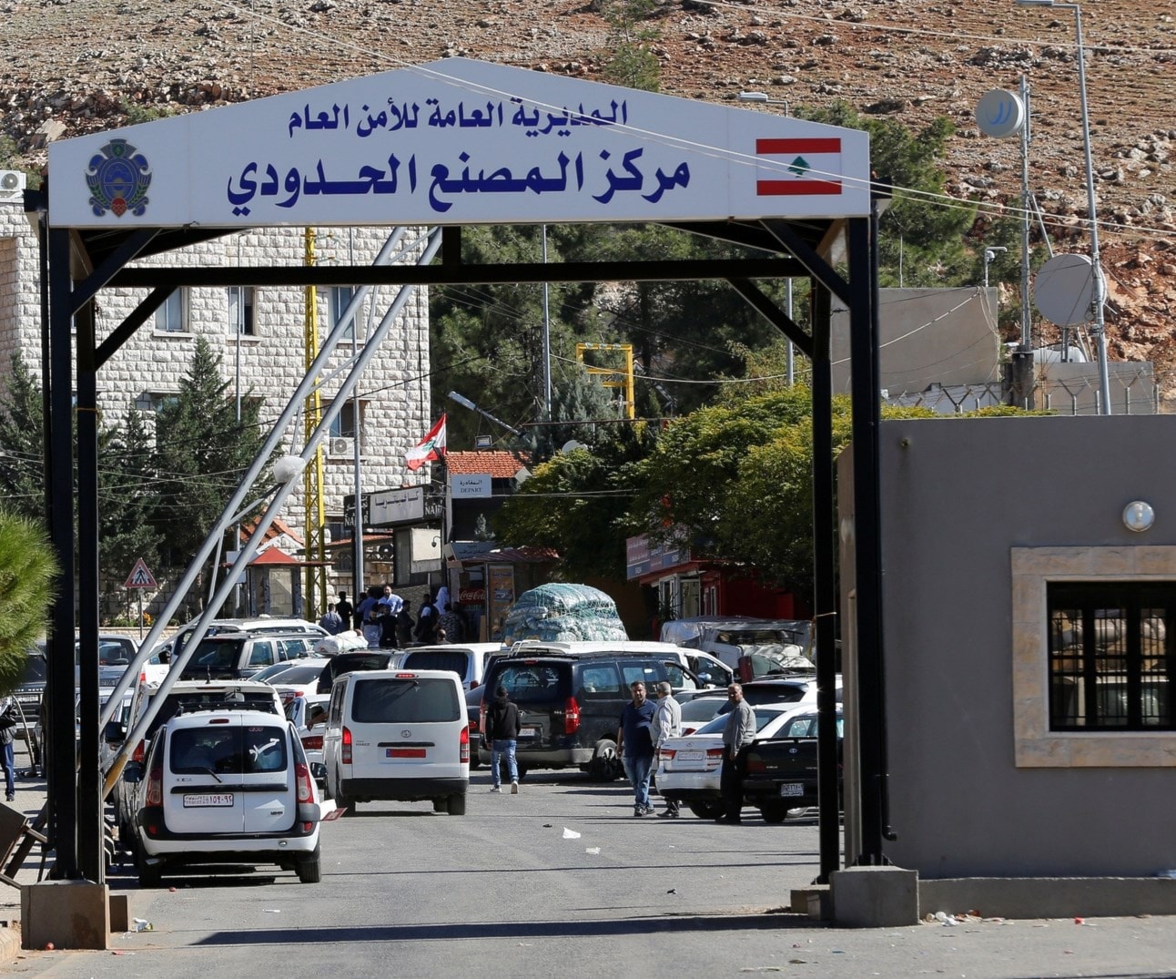 "قانون قيصر" الأميركي للعقوبات وتأثيره على التواصل السياسي والتجاري بين لبنان وسوريا "قانون قيصر" الأميركي للعقوبات وتأثيره على التواصل السياسي والتجاري بين لبنان وسوريا
