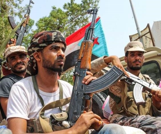 تظهر قيادات "الإصلاح" عارية من كل مظاهر الوطنية تظهر قيادات "الإصلاح" عارية من كل مظاهر الوطنية