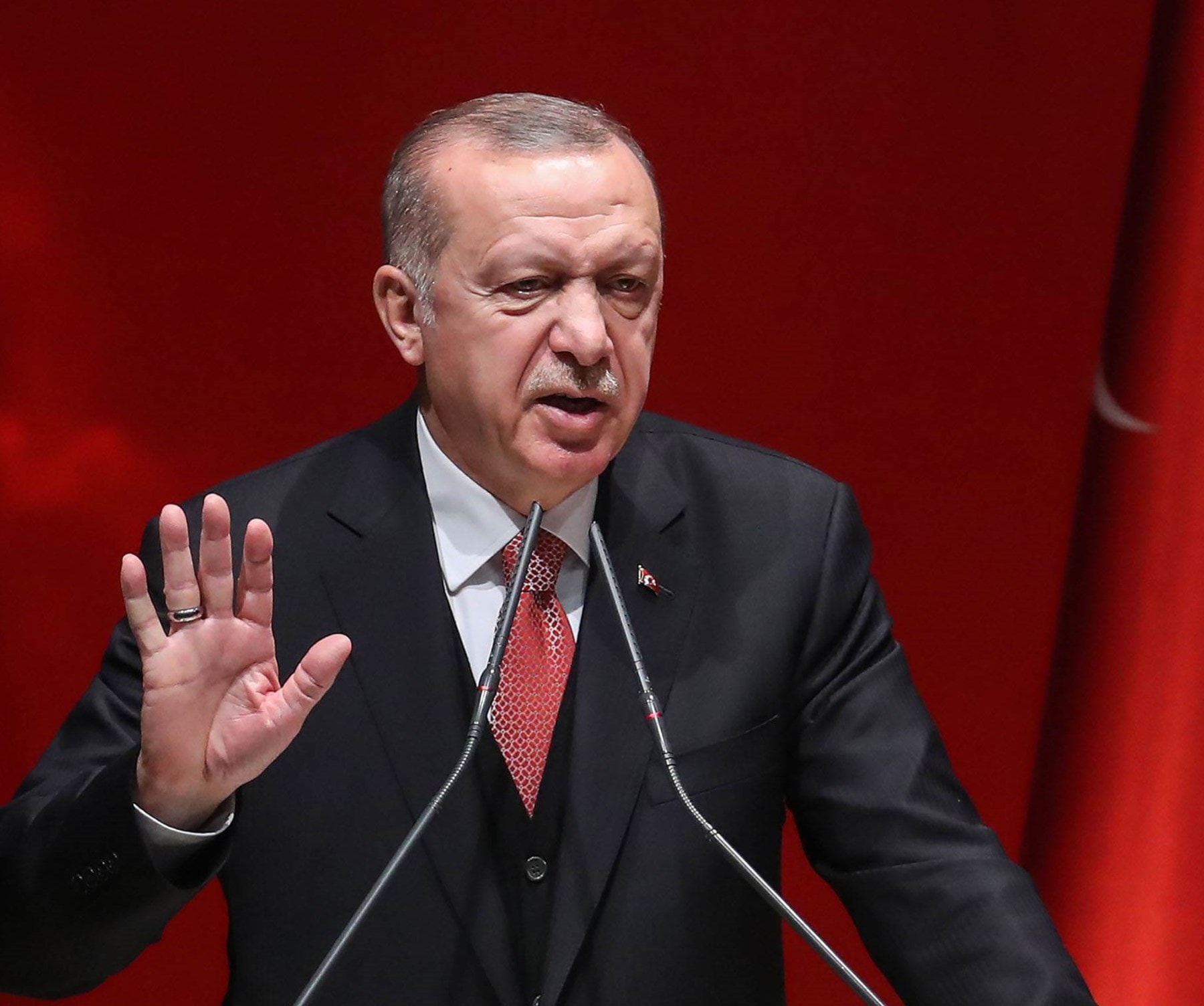 كيف تحدّى إردوغان الجميع رغم واقعه الداخلي الصعب؟ كيف تحدّى إردوغان الجميع رغم واقعه الداخلي الصعب؟