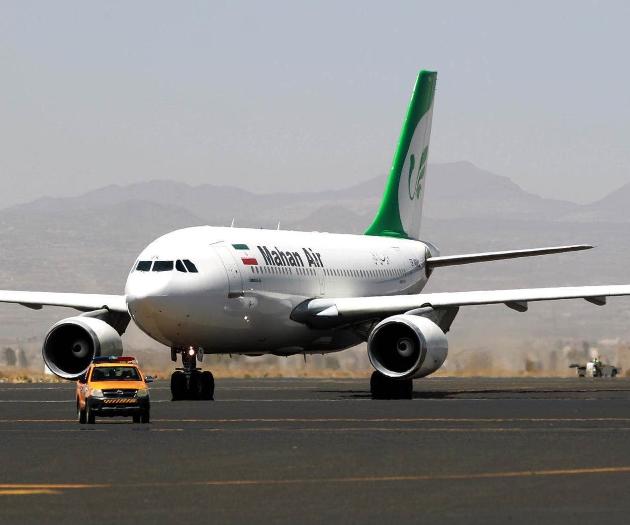 تسبب الاستهداف الأميركي للطائرة المدنية الإيرانية بهلع لدى المسافرين في الطائرة تسبب الاستهداف الأميركي للطائرة المدنية الإيرانية بهلع لدى المسافرين في الطائرة