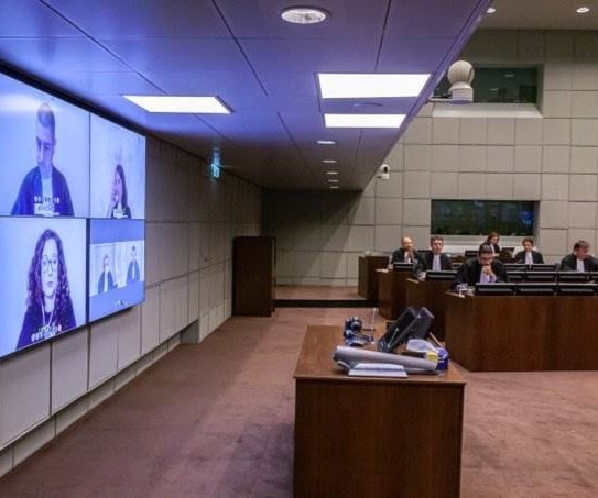 المحكمة الدولية الخاصة بلبنان أثناء جلسة النطق بالحكم. المحكمة الدولية الخاصة بلبنان أثناء جلسة النطق بالحكم.