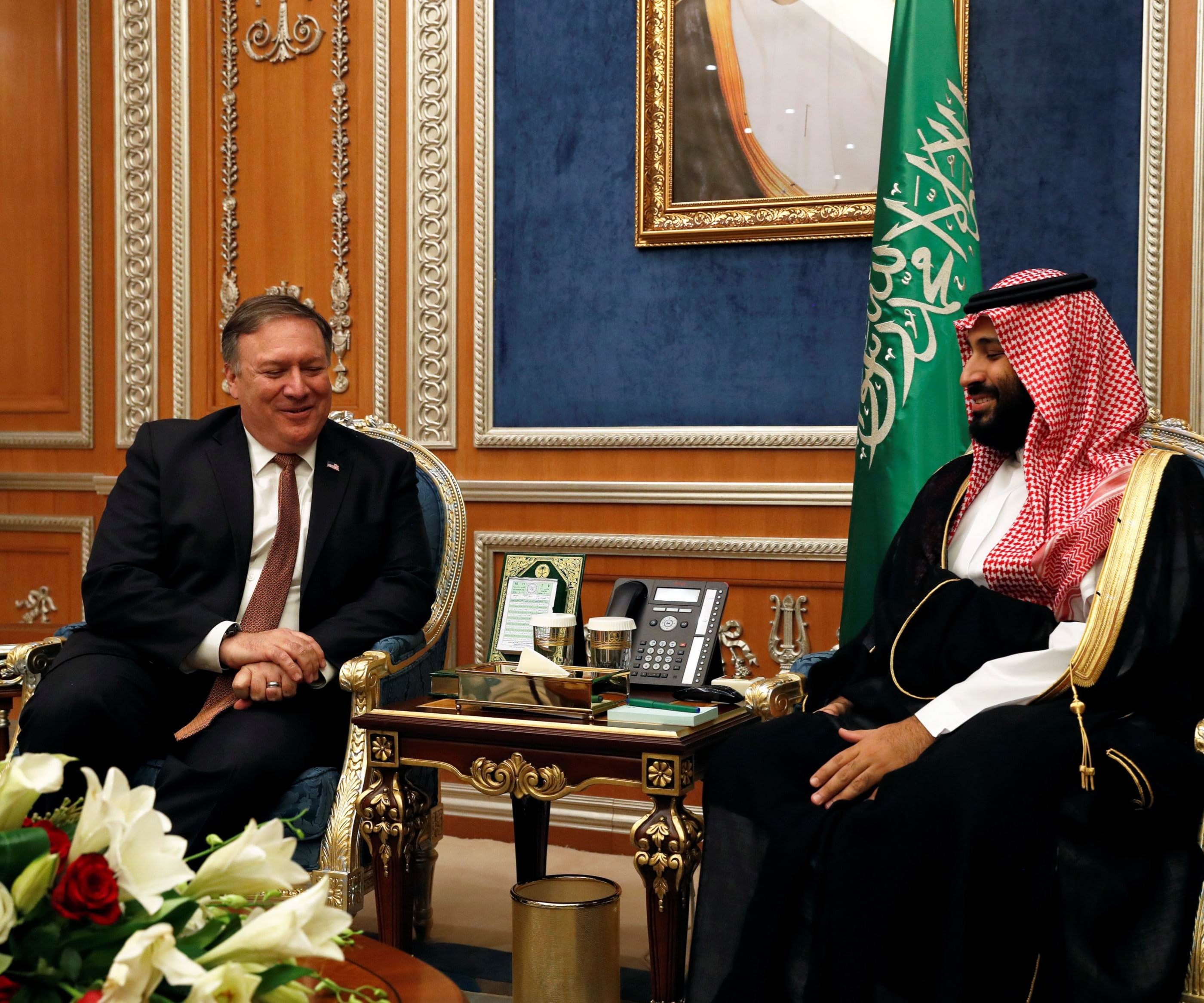 قبيل تمرير صفقة أسلحة للسعودية.. الكونغرس يستدعي مساعدين لبومبيو قبيل تمرير صفقة أسلحة للسعودية.. الكونغرس يستدعي مساعدين لبومبيو