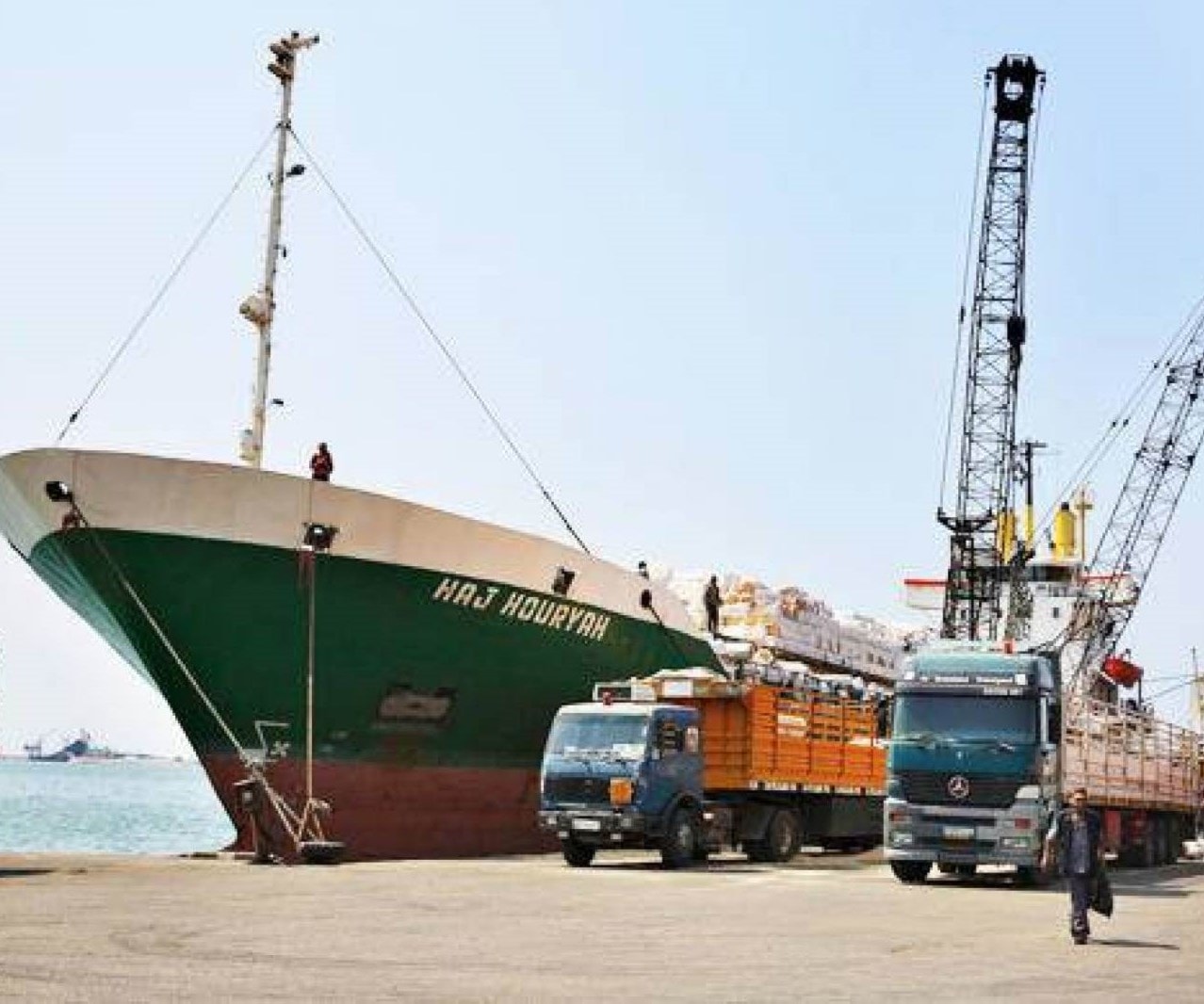 هل تستثمر الصين مرفأ طرابلس كمركز للمبادلات التجارية في شرق البحر الأبيض المتوسط هل تستثمر الصين مرفأ طرابلس كمركز للمبادلات التجارية في شرق البحر الأبيض المتوسط