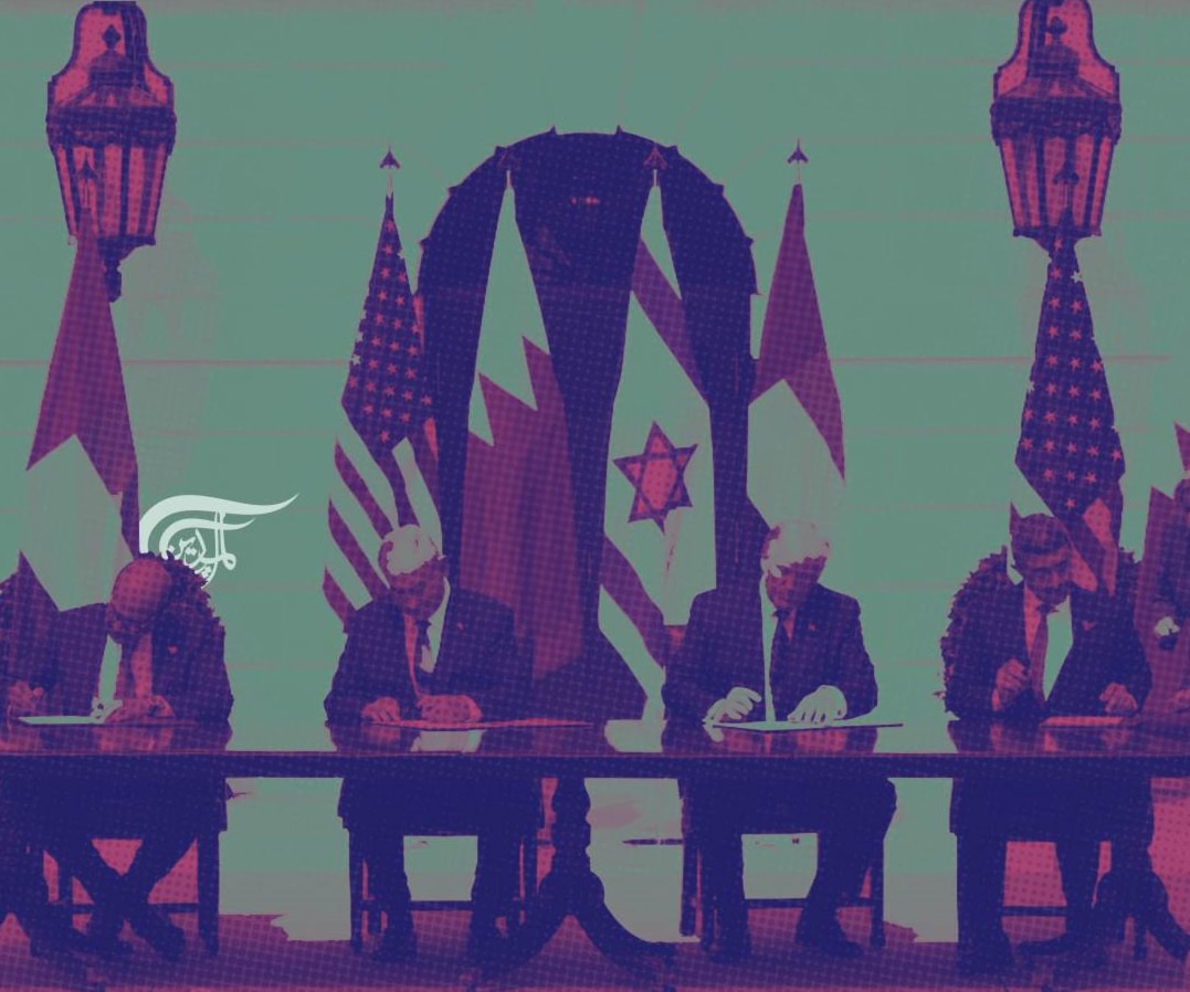 "تايمز أوف إسرائيل": عدم ذكر عبارة "حل الدولتين" في الاتفاق بين "إسرائيل" والإمارات والبحرين هو أمر مذهل "تايمز أوف إسرائيل": عدم ذكر عبارة "حل الدولتين" في الاتفاق بين "إسرائيل" والإمارات والبحرين هو أمر مذهل