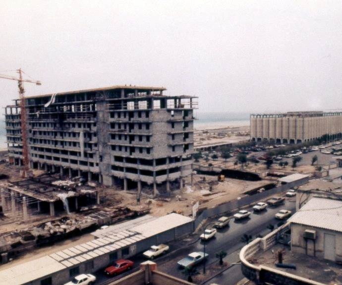 مبنى جديد في المنامة، البحرين. مبنى جديد في المنامة، البحرين.