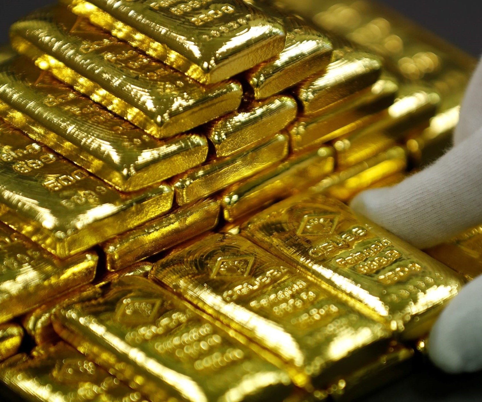 كيف تتكون الكميات الكبيرة من الذهب؟ كيف تتكون الكميات الكبيرة من الذهب؟