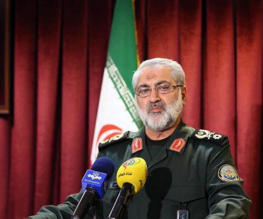 العميد شكارجي: إيران نقلت التجارب التكنولوجية في المجال الدفاعي إلى اليمن العميد شكارجي: إيران نقلت التجارب التكنولوجية في المجال الدفاعي إلى اليمن
