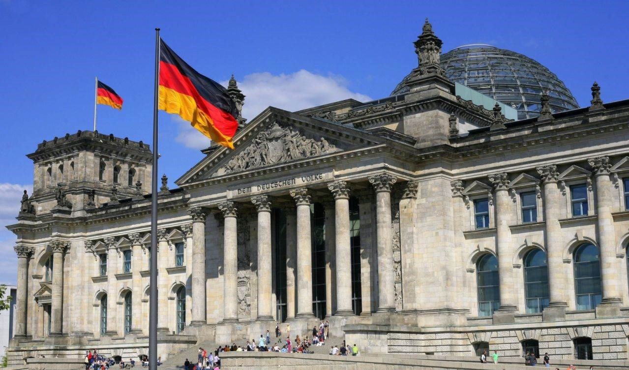 الحكومة الألمانية توافق على ثاني أعلى صافي دين في ميزانية 2021 لتمويل مكافحة كورونا الحكومة الألمانية توافق على ثاني أعلى صافي دين في ميزانية 2021 لتمويل مكافحة كورونا