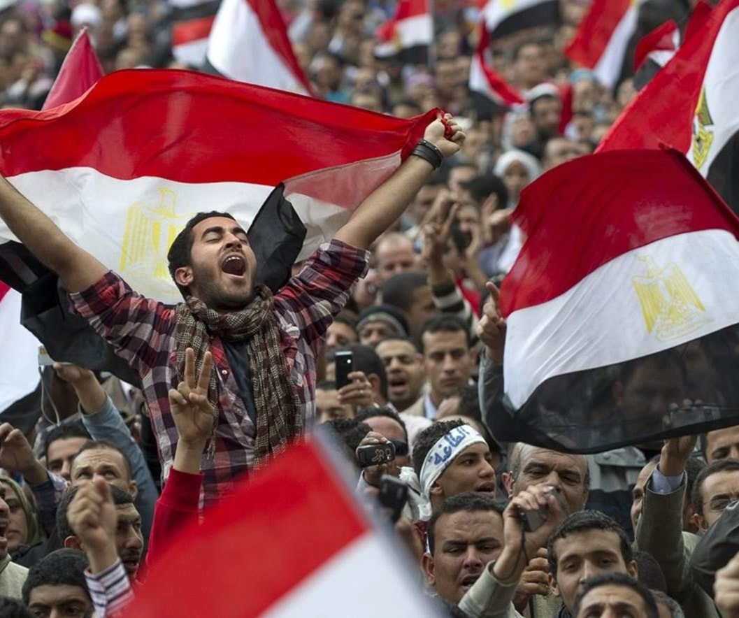 صورة من ثورة 25 يناير/كانون الثاني عام 2011 في مصر صورة من ثورة 25 يناير/كانون الثاني عام 2011 في مصر